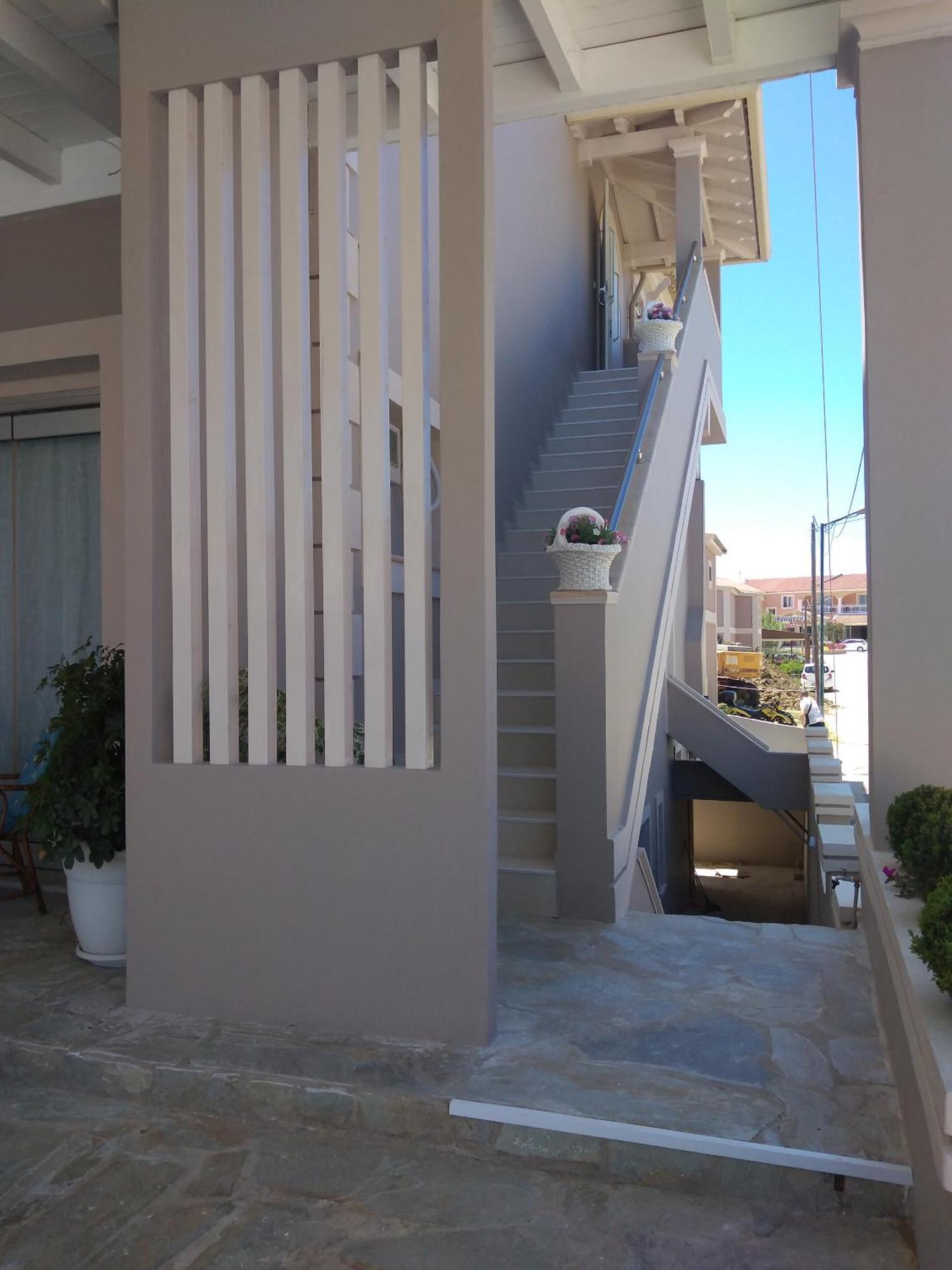 Elena Luxury Agios Stefanos * איוס סטפנוס