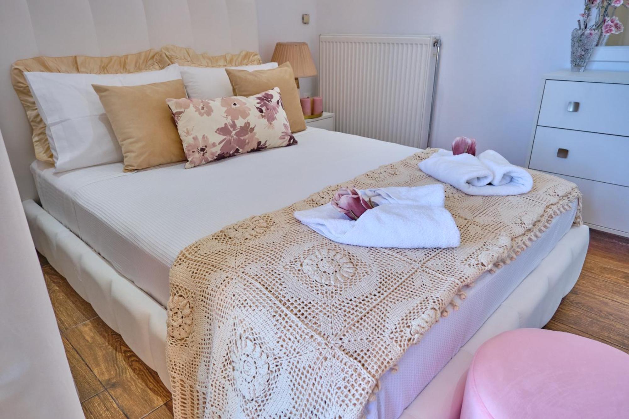 Elena Luxury Agios Stefanos דירה